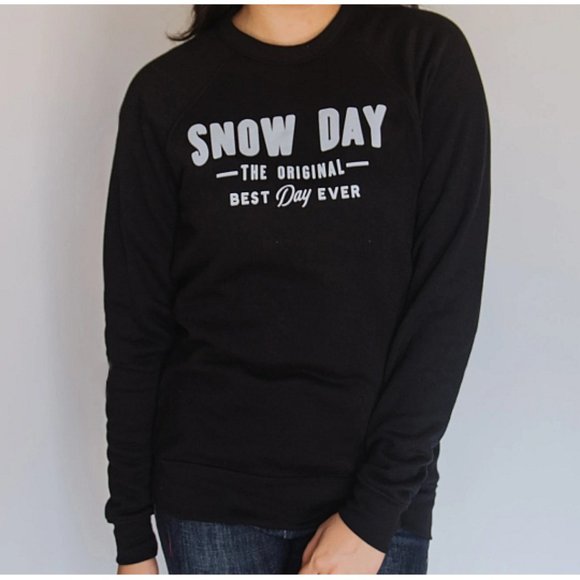 FR & Company Snow Day Sweatshirt Best Day Ever Fuzzy Lined Fleece Sweater Warm - Picture 2 of 7